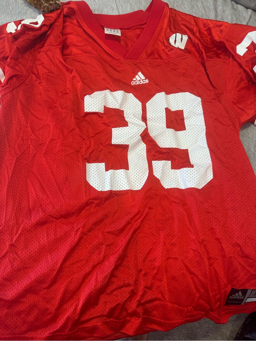 Wisconsin men’s football jersey